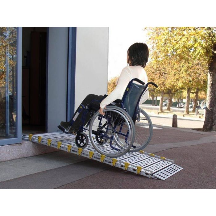 Rampe d'accès fauteuil roulant - Plaques de franchissement
