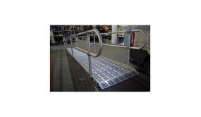 Vis de serrage pour support poteau Plateforme Roll a ramp M10 en 80 mm